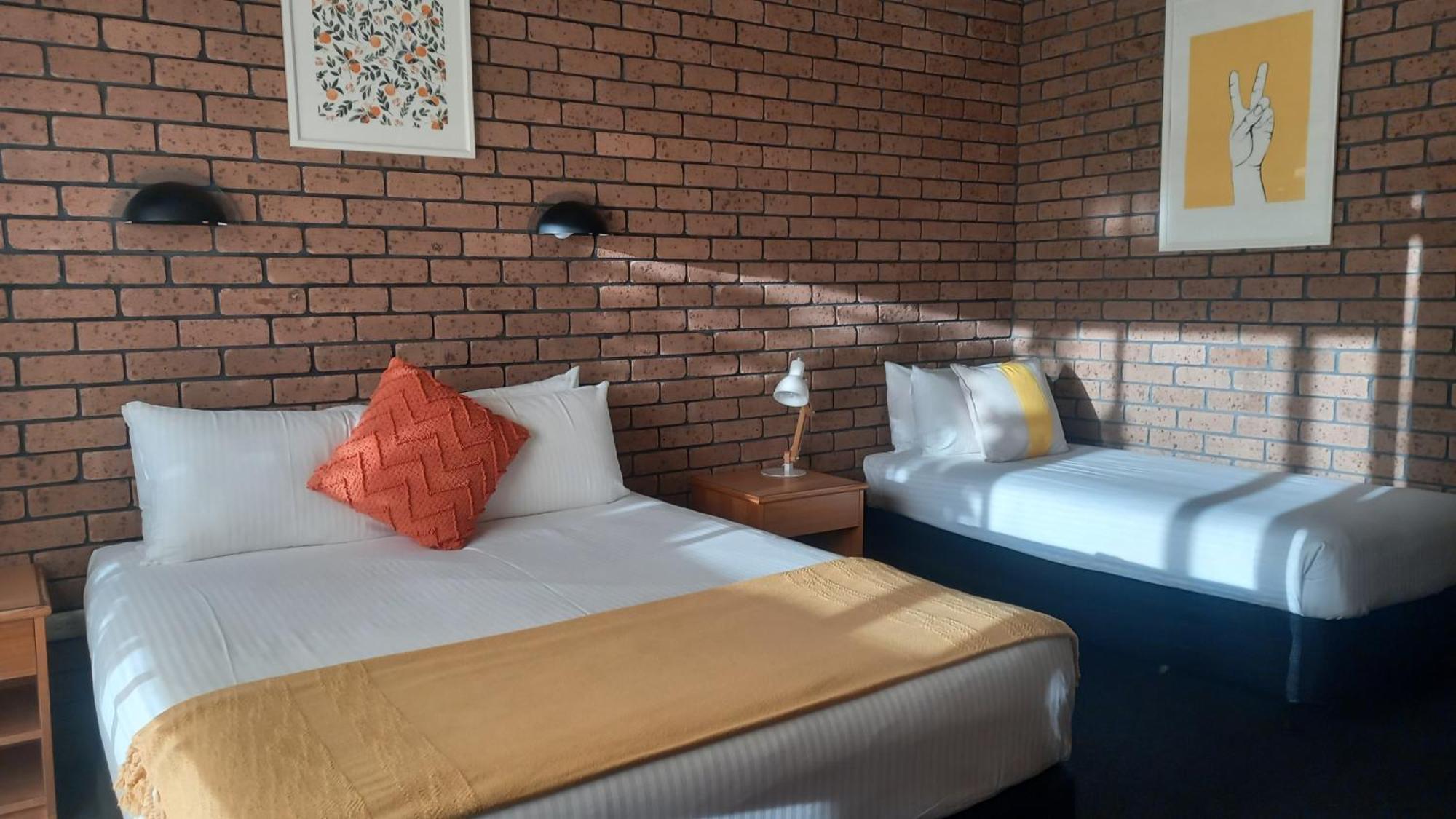 Vintage Motor Motel 3*